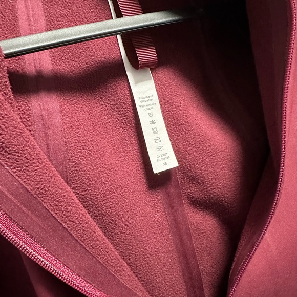 Lululemon Repel Shell Jacket - Picture 3 of 3